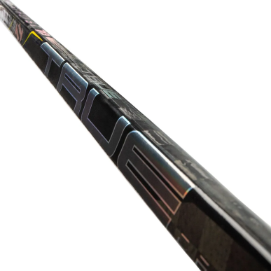 TRUE Catalyst 7X3 Int. Композитная хоккейная клюшка