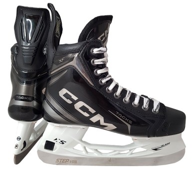 CCM Tacks XF Pusaudžu hokeja slidas